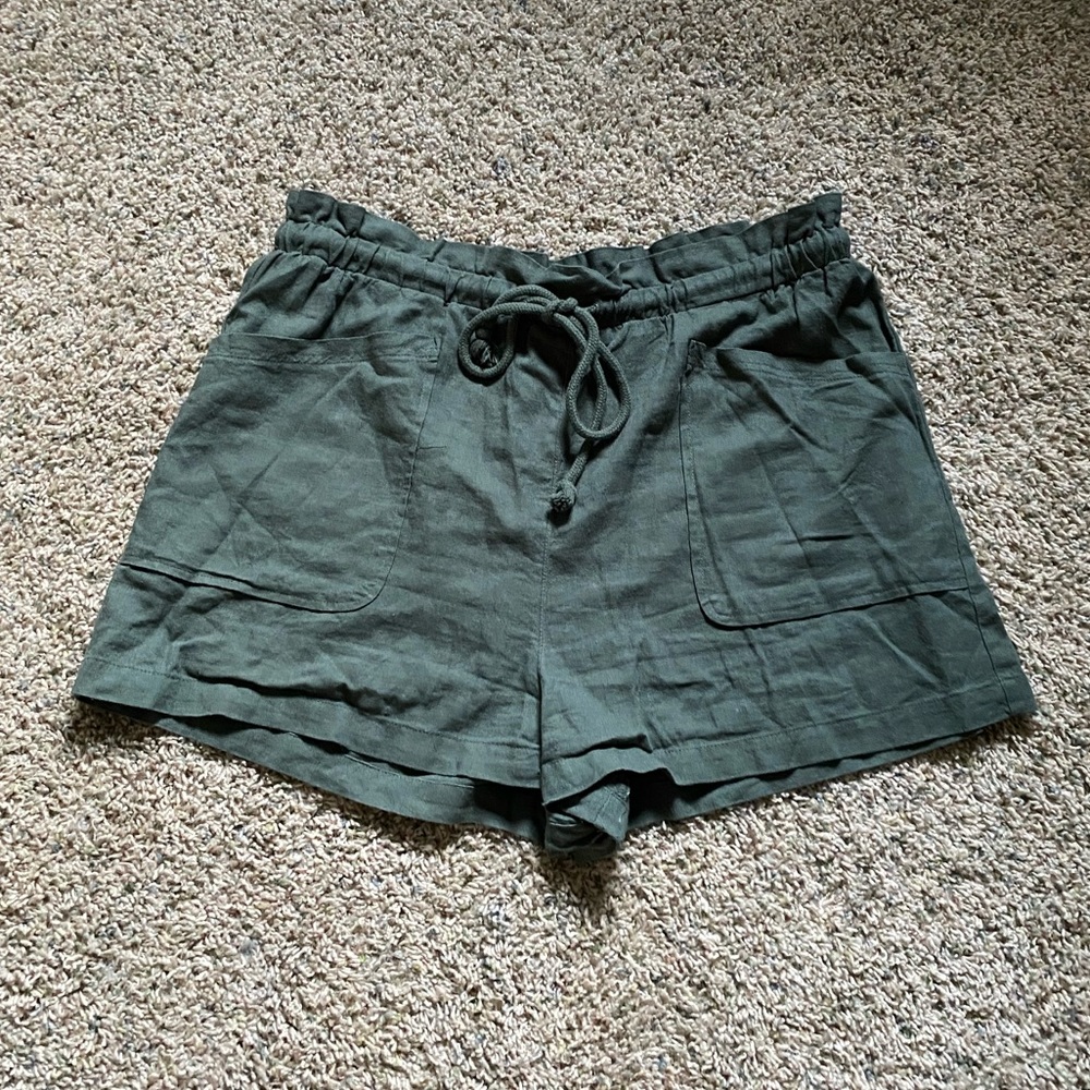 Army green Drawstring shorts